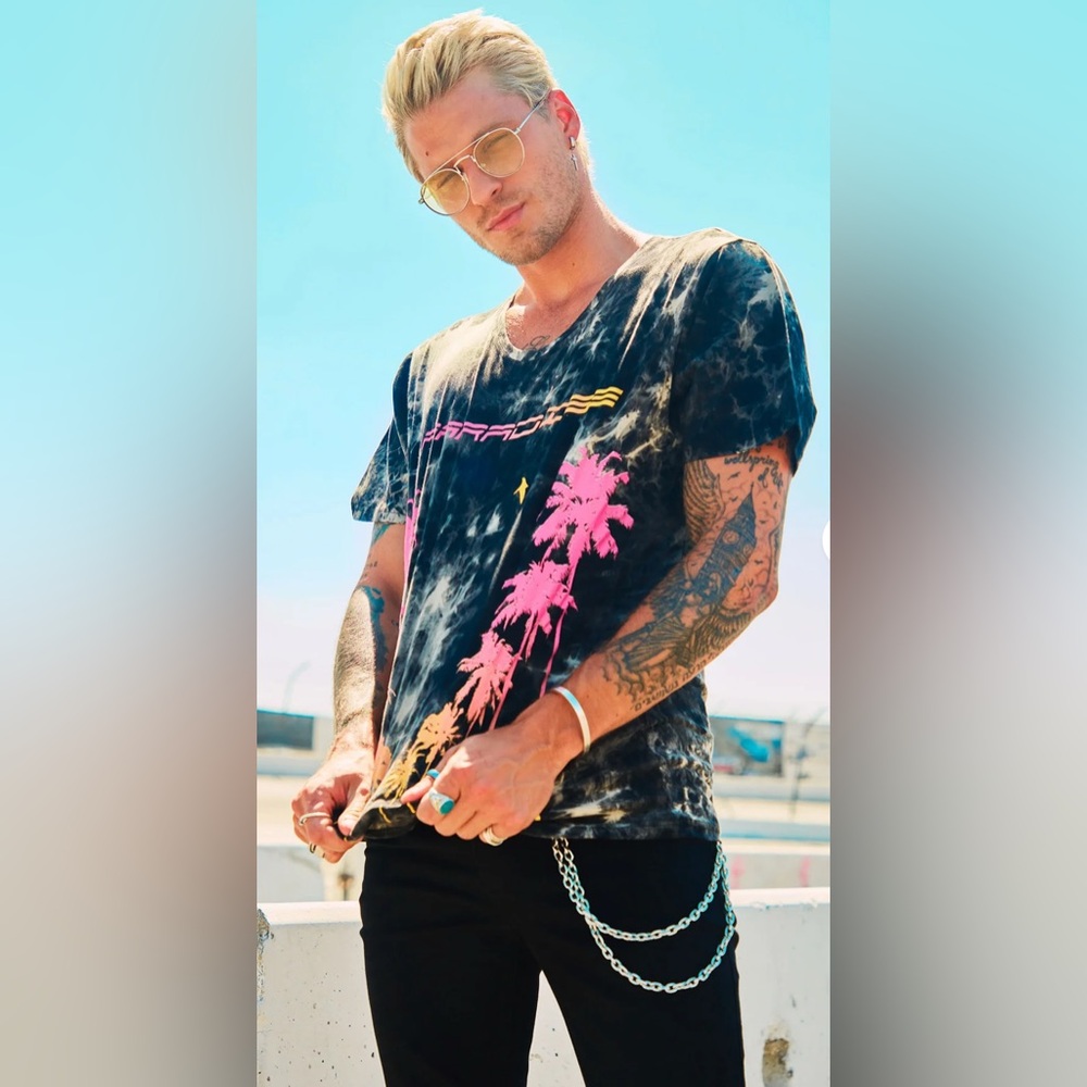 Fashion Nova Paradise Graphic T-shirt Men M Black Tie Dye Short Sleeve